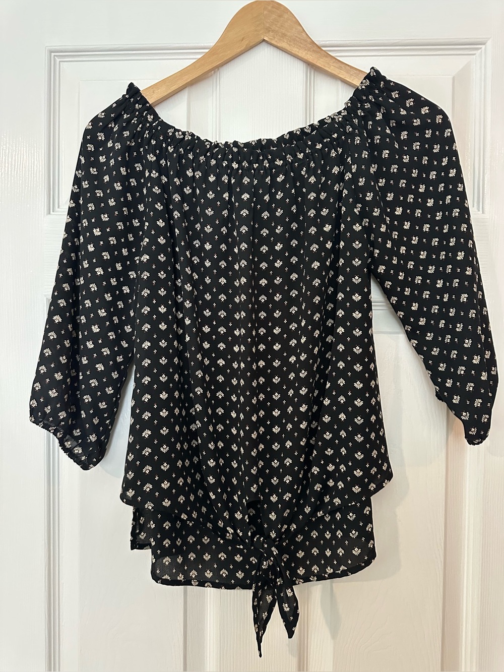 Veronica M Women’s Black Off-Shoulder Tie-Hem Blouse
